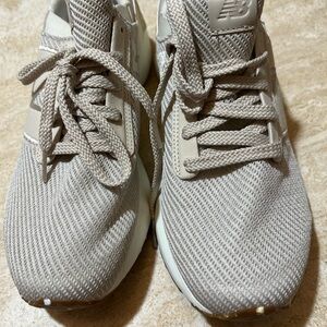 Men or women - New Balance Tan and Cream Fresh Foam 1440 Athletic Shoes